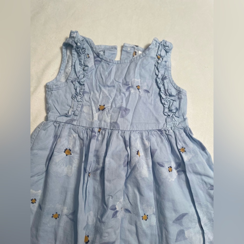 24 Months Carter’s summer/spring Dresses 3 - Picture 2 of 10